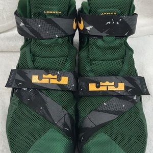 Nike LeBron James Green Soldier Zoom size 12